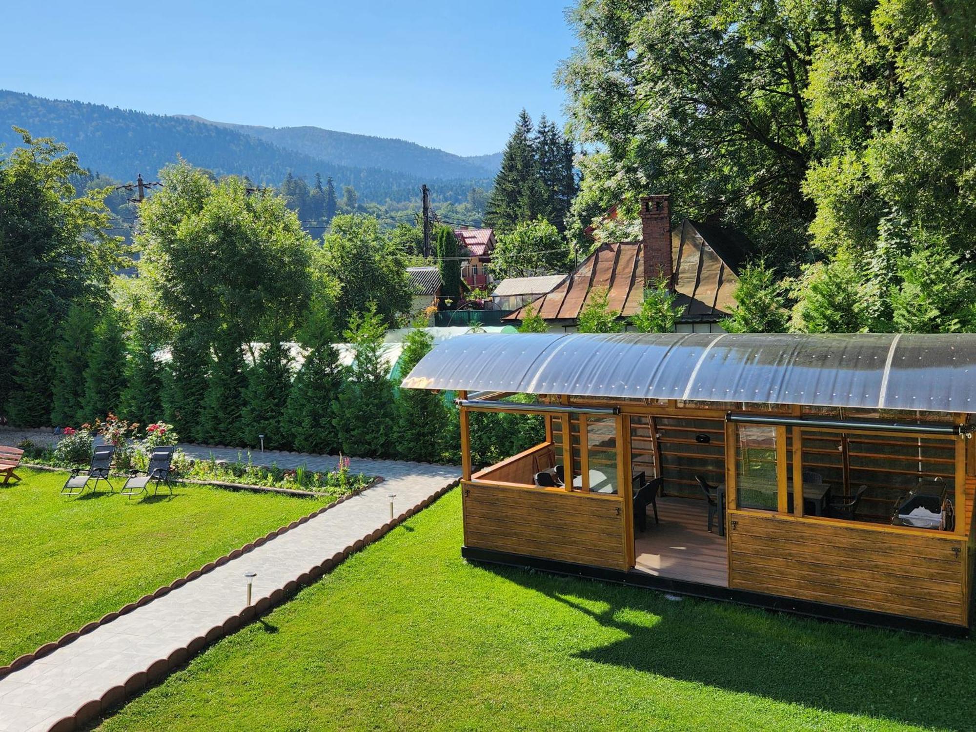 Готель Casa Turta Dulce Буштені Екстер'єр фото